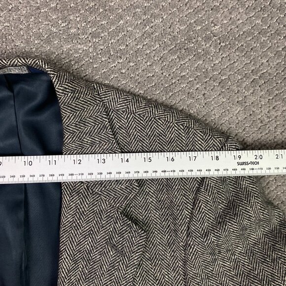 Lands End Herringbone Tweed Blazer Mens 40R Fits Short Gray Lambs Wool - Picture 11 of 15